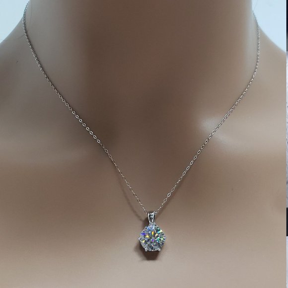 3 Carat Moissanite D-FL Pendant Silver Necklace - Gift Idea - Picture 6 of 6